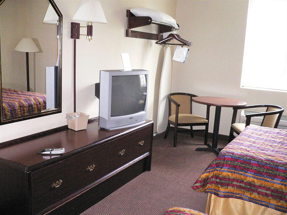 ซูเปอร์ 8 บาย วินด์แฮม แฮร์ริสเบิร์ก เฮอร์ชีย์ นอร์ท Hotel ภายนอก รูปภาพ