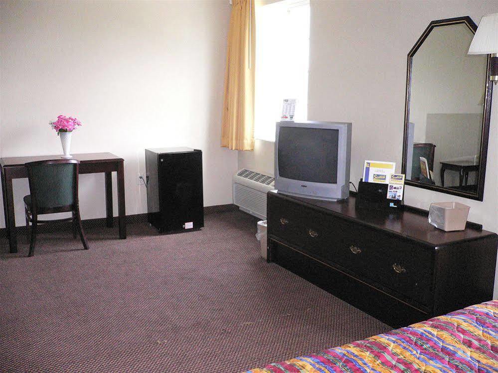 ซูเปอร์ 8 บาย วินด์แฮม แฮร์ริสเบิร์ก เฮอร์ชีย์ นอร์ท Hotel ภายนอก รูปภาพ