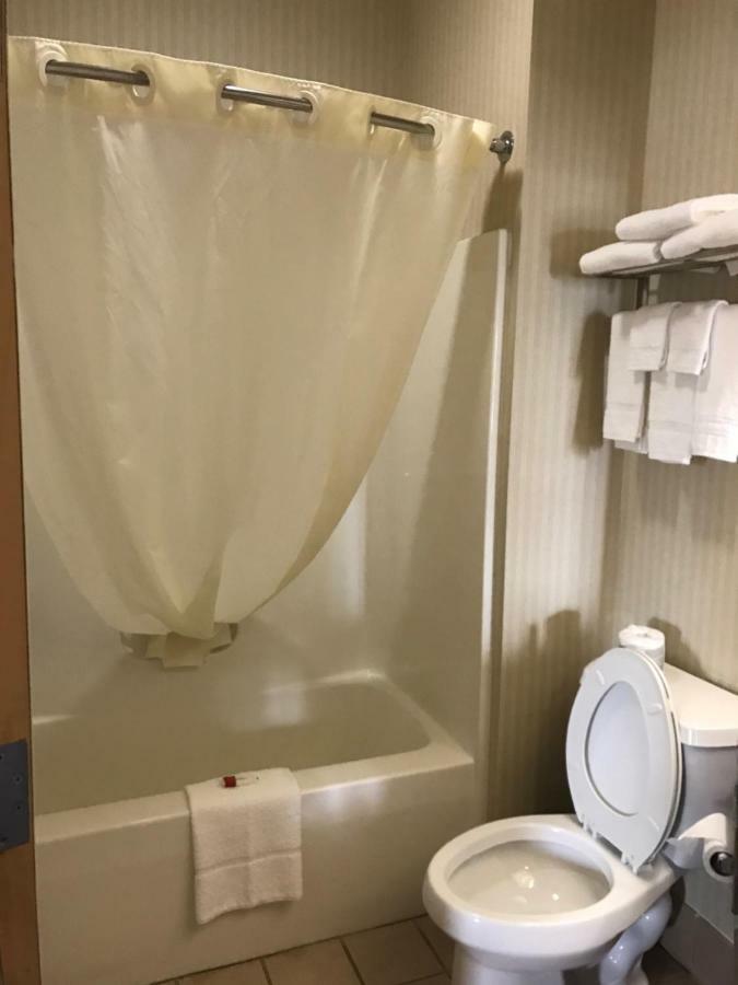 ซูเปอร์ 8 บาย วินด์แฮม แฮร์ริสเบิร์ก เฮอร์ชีย์ นอร์ท Hotel ภายนอก รูปภาพ